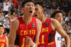 中国男篮公布集训大名单 周琦领