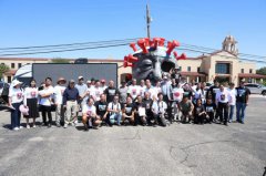 《向中共病毒索赔之路：一支巡游车队的